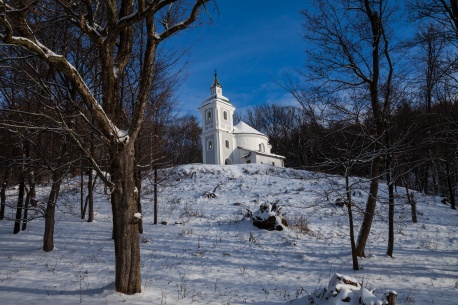 zatvoriť