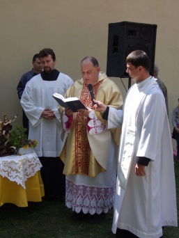 zatvoriť