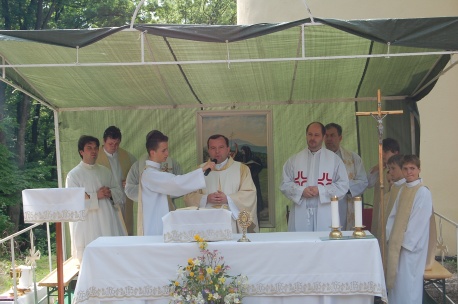 zatvoriť